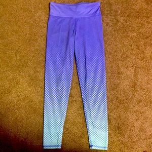 These are M sized (7 - 8 age) leggings.